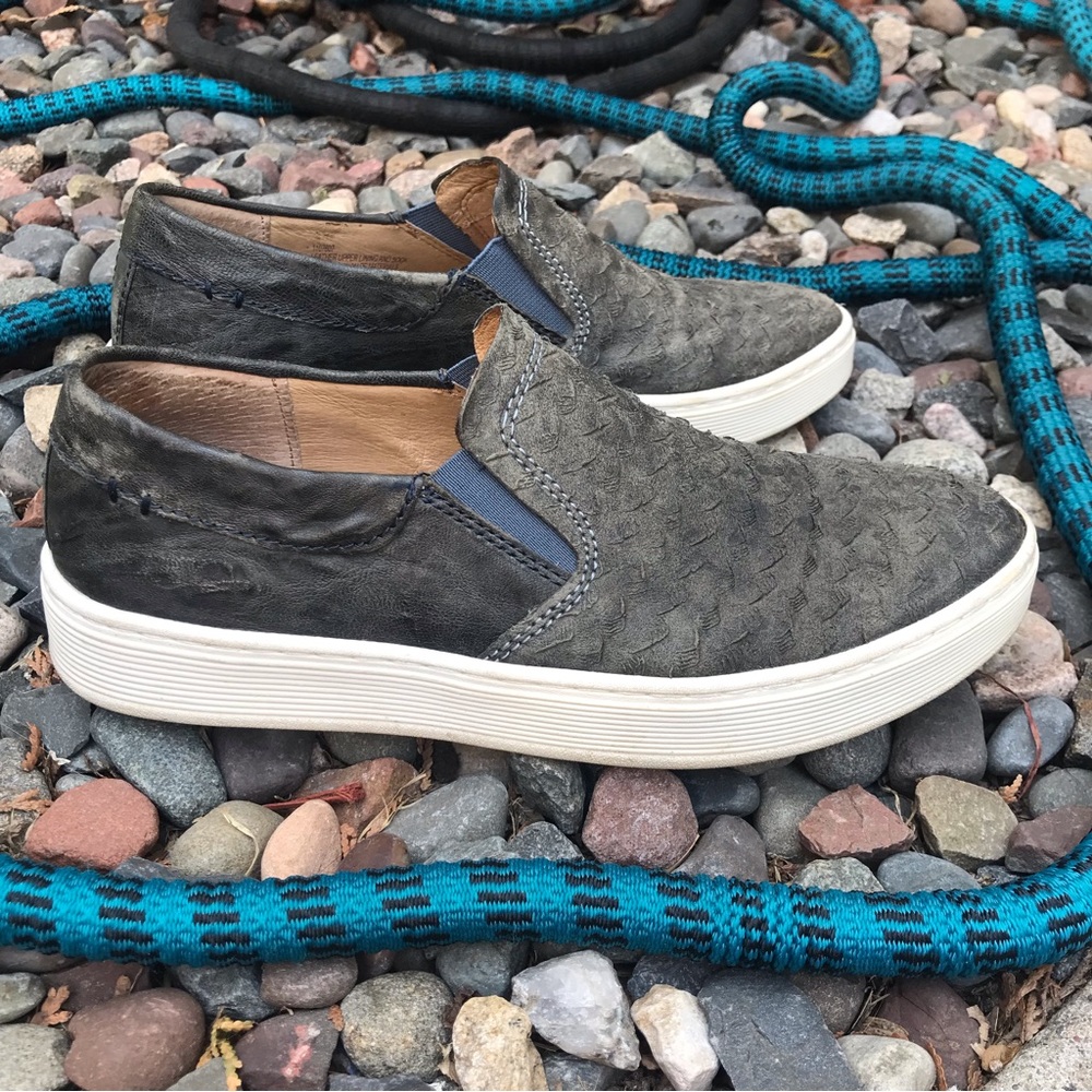 💙 Sofft Somers Ill Snake Print Leather Slip On Sneakers